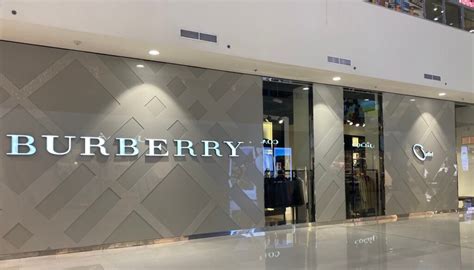 burberry outlet dubai|burberry price.